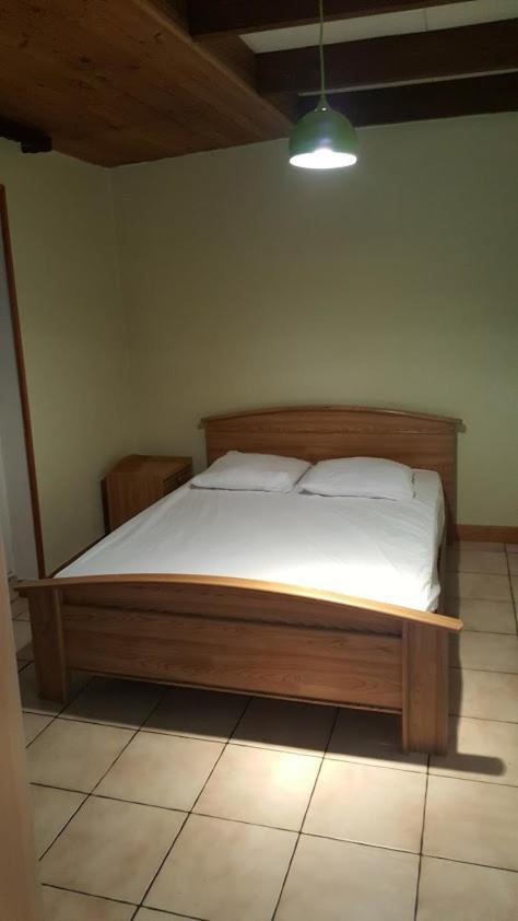 Apartament Le Repaire Du Deux Roues Saint-Sauveur  Zewnętrze zdjęcie