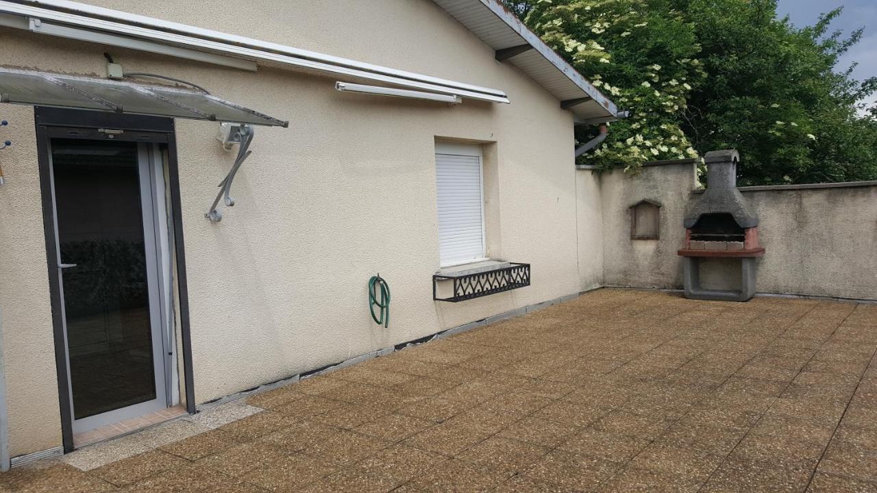 Apartament Le Repaire Du Deux Roues Saint-Sauveur  Zewnętrze zdjęcie