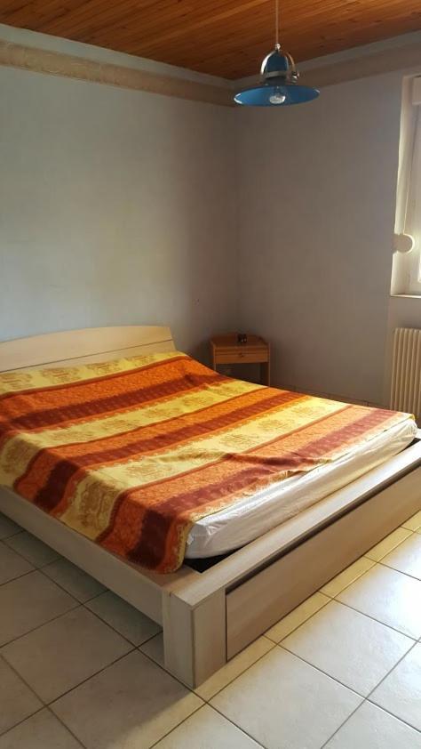 Apartament Le Repaire Du Deux Roues Saint-Sauveur  Zewnętrze zdjęcie